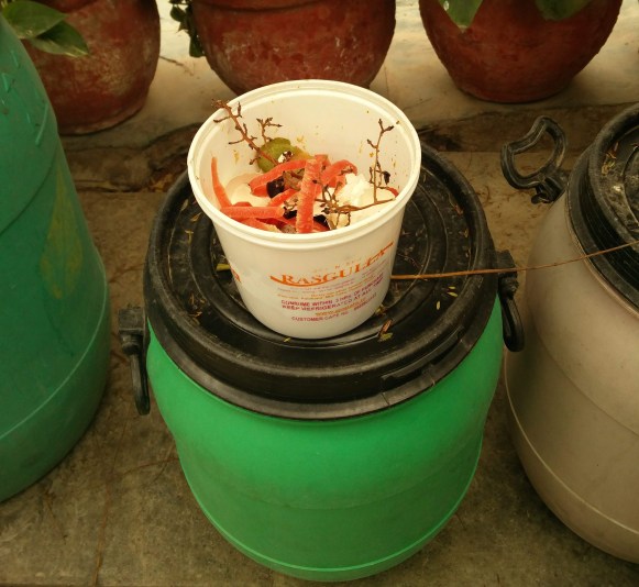 small kitchen waste box.jpg